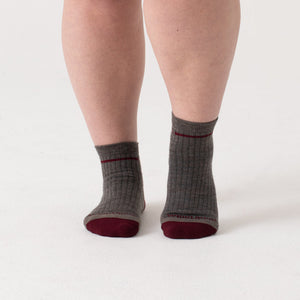 Wide Open Single Cushioned Quarter Socks Women's